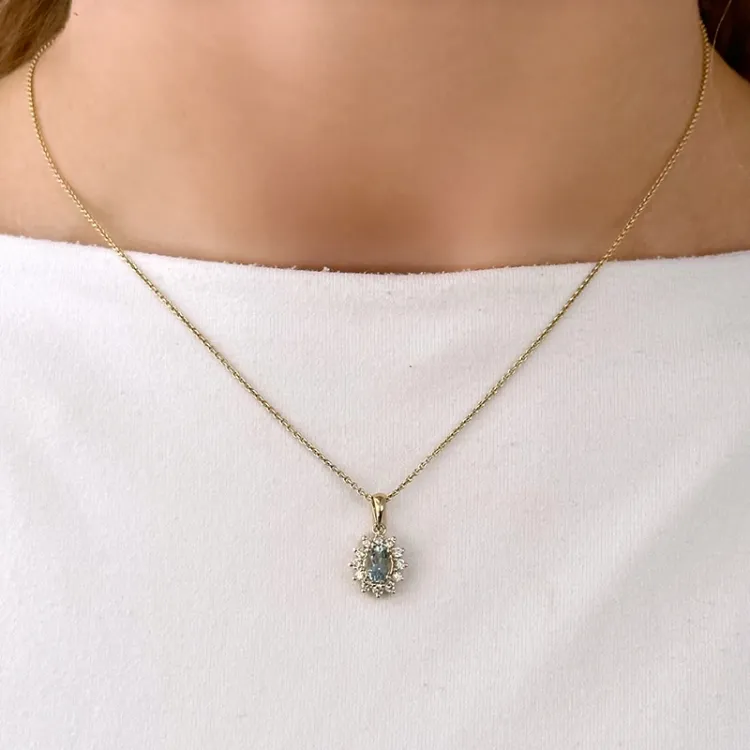 rosetvedhæng i 14 karat guld 0,26 ct 0,42 ct