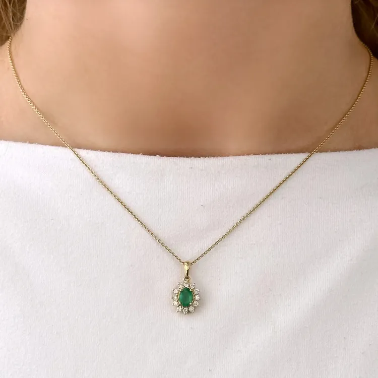 smaragd rosetvedhæng i 14 karat guld 0,26 ct 0,47 ct