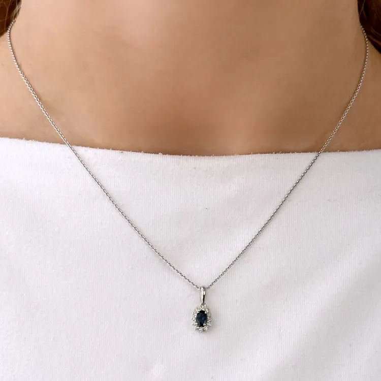 safir rosetvedhæng i 14 karat hvidguld 0,10 ct 0,35 ct