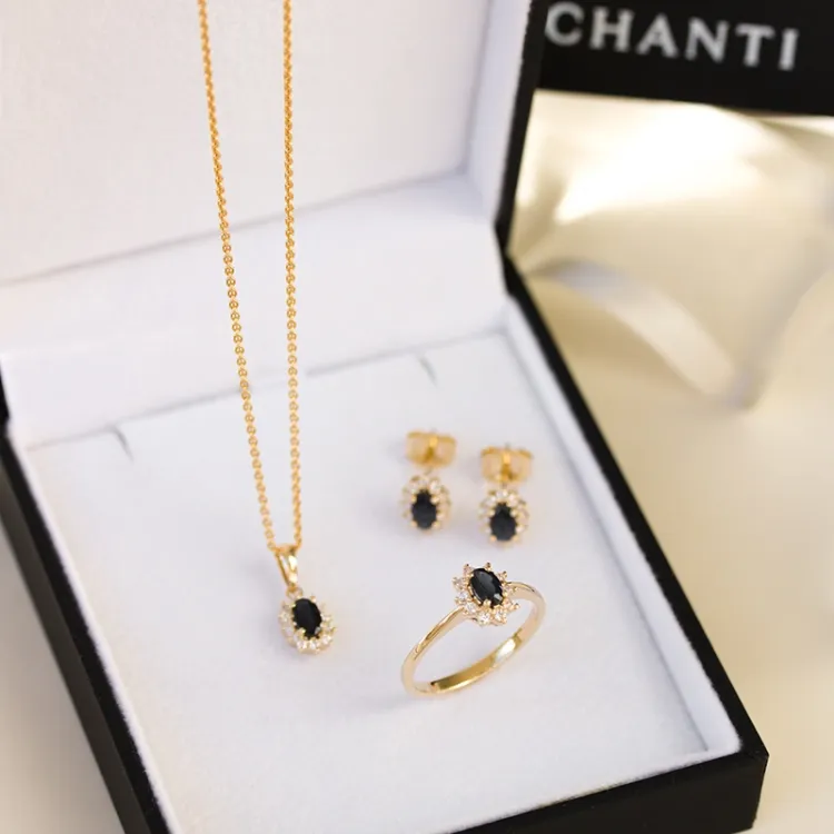 safir rosetørestikker i 14 karat guld med diamant og safir 