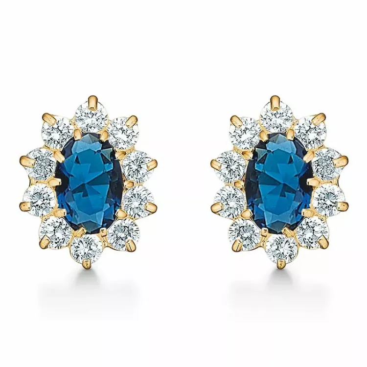 Støvring Design øreringe i 8 karat guld blå syntetisk safir hvid zirkon