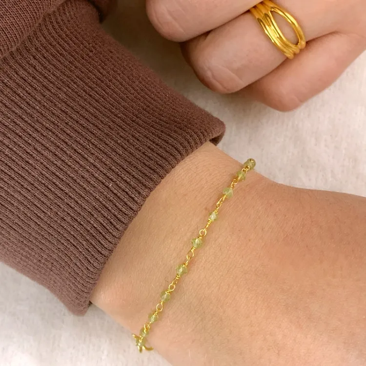 ægte peridot armbånd i forgyldt sølv 15 cm plus 6 cm x 3,0 mm - Loom Stones
