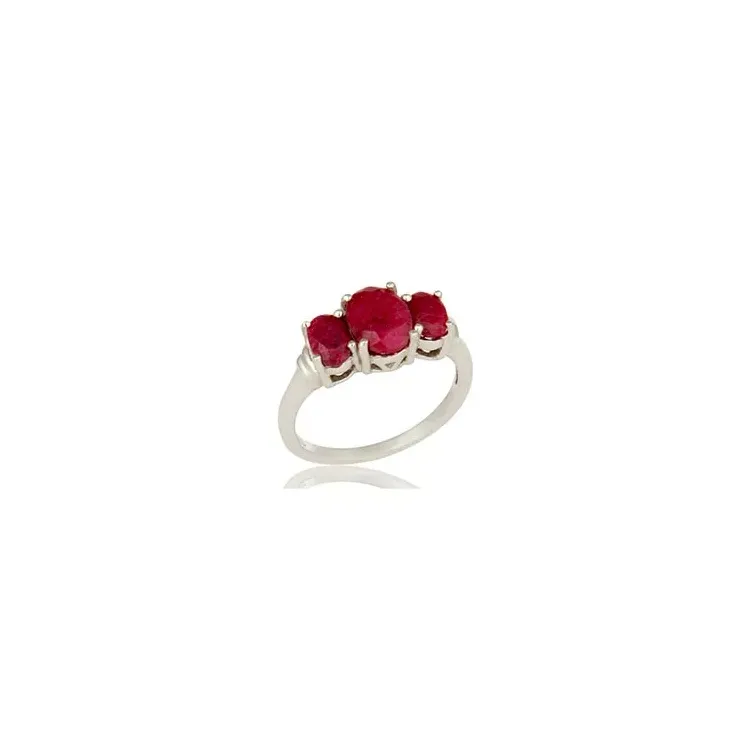 Stor corundum ring i sølv