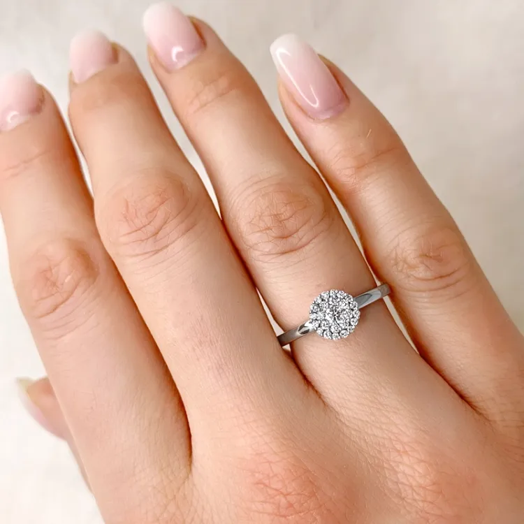 rund diamant ring i 14 karat hvidguld 0,11 ct 0,192 ct