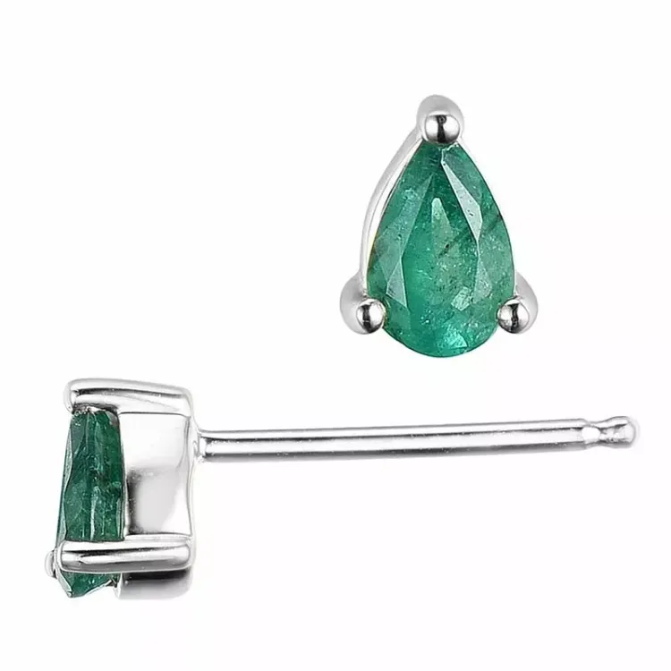 2 x 0,21 ct smykke smaragd ørestikker i 14 karat hvidguld med smaragd