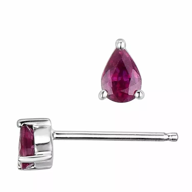 2 x 0,22 ct rubin ørestikker i 14 karat hvidguld med rubin