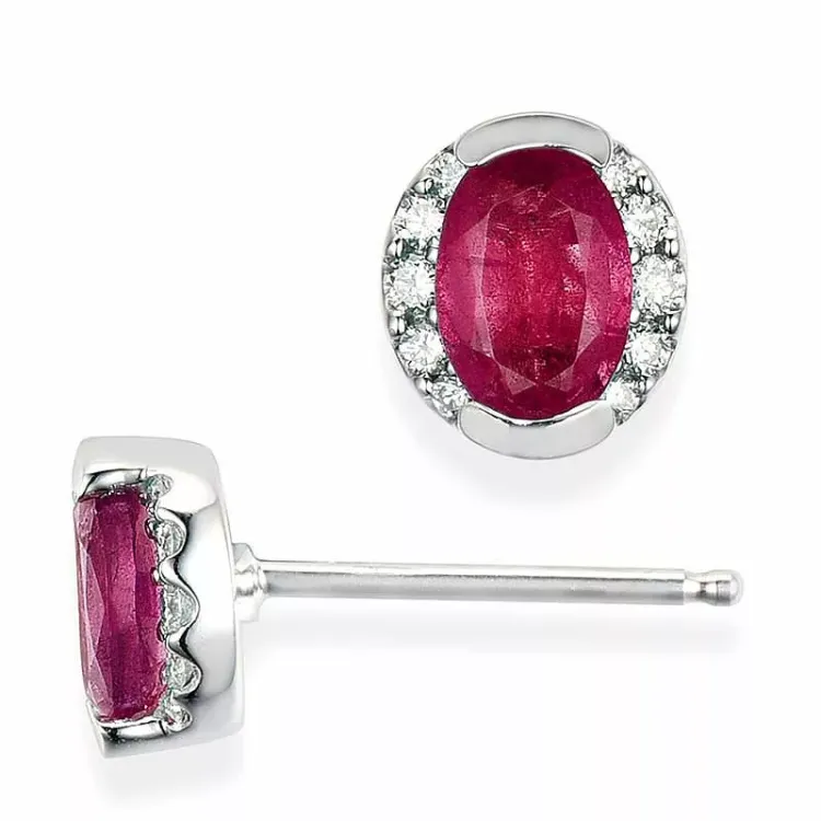 ovale rubin ørestikker i 14 karat hvidguld med diamant og rubin