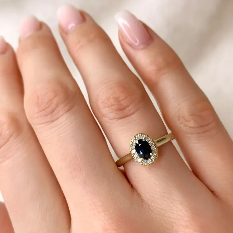 Safir rosetring i 14 karat guld 0,12 ct 0,65 ct