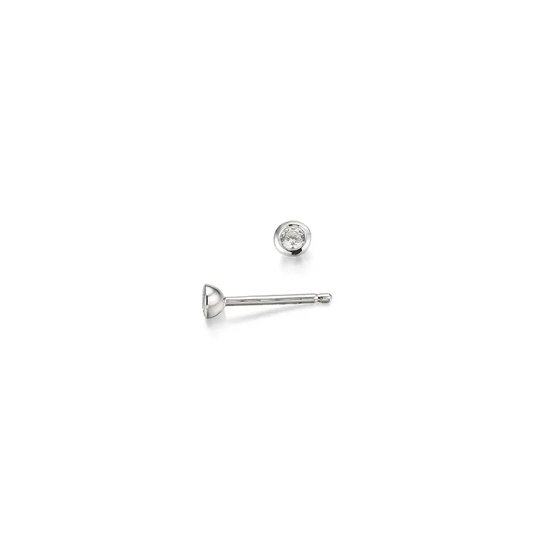 2 x 0,05 ct solitaireørestikker i 14 karat hvidguld med diamant 