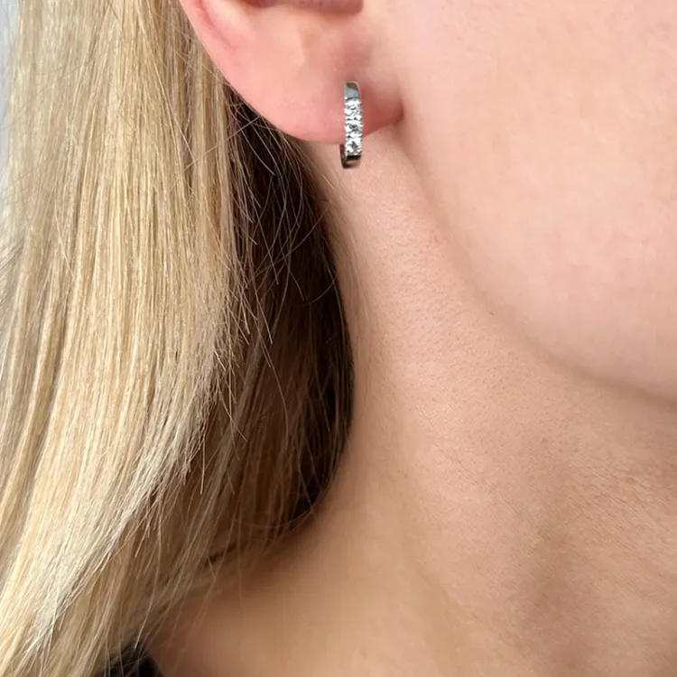 12,5 mm diamant creoler i 14 karat hvidguld med diamant