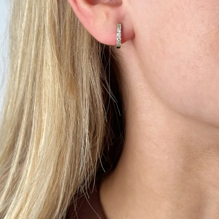 12 mm diamant creoler i 14 karat guld med diamant 