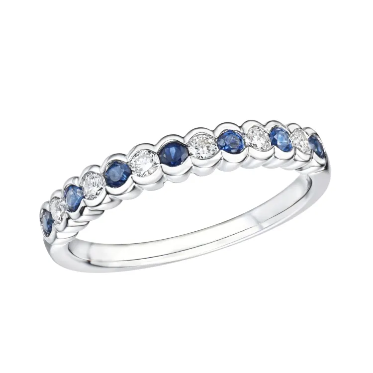 Kollektionsprøve safir diamantring i 14 karat hvidguld 0,21 ct 0,34 ct