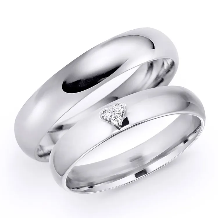 4 mm vielsesringe i 14 karat hvidguld 0,03 ct - sæt
