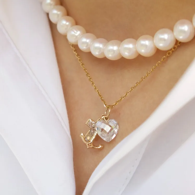 tro-håb-kærlighed hvid zirkon vedhæng i 9 karat guld - Amoré