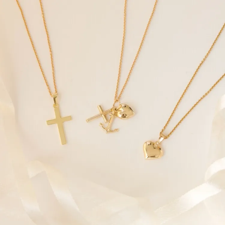 12 x 18 mm kors vedhæng i 8 karat guld - Amoré