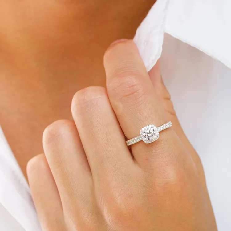 zirkon ring i sølv