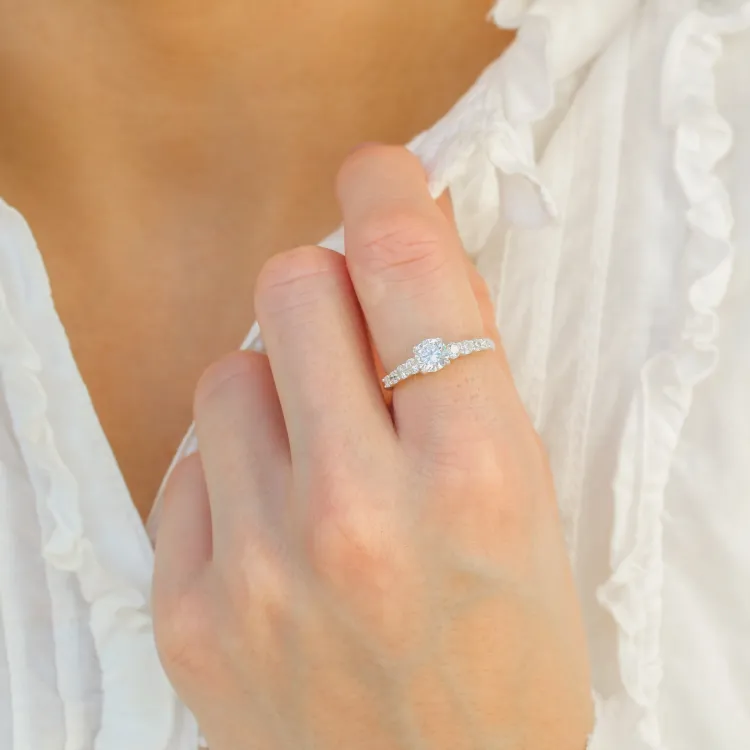zirkon ring i sølv