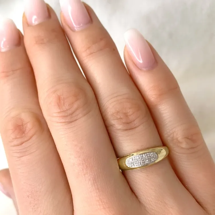 Diamant ring i 9 karat guld.- og hvidguld 0,04 ct