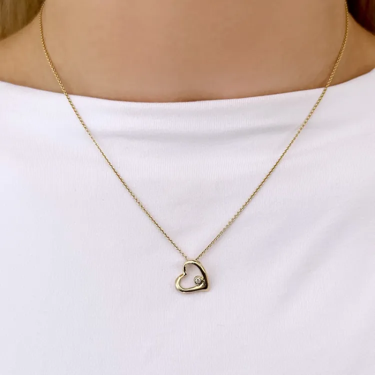 hjerte vedhæng i 9 karat guld 0,03 ct