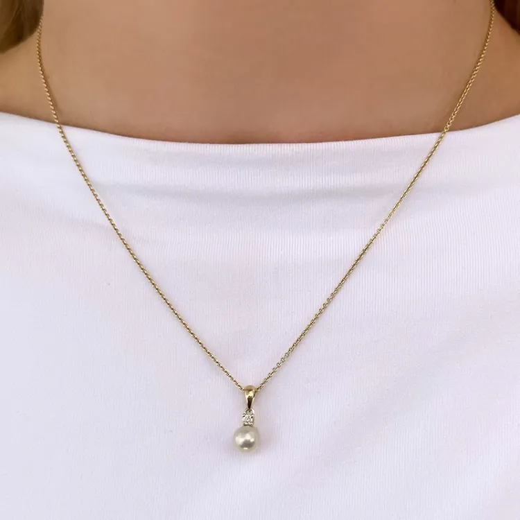 perle diamantvedhæng i 9 karat guld 0,05 ct