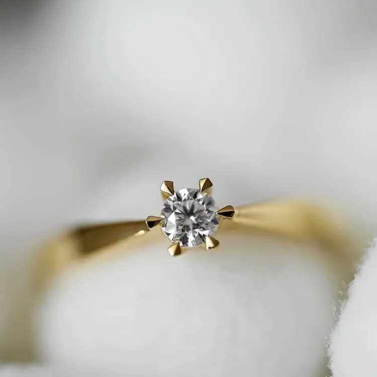 0,20 ct diamant solitairering i 14 karat guld 0,20 ct