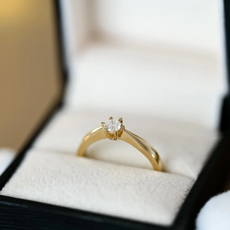0,20 ct diamant solitairering i 14 karat guld 0,20 ct