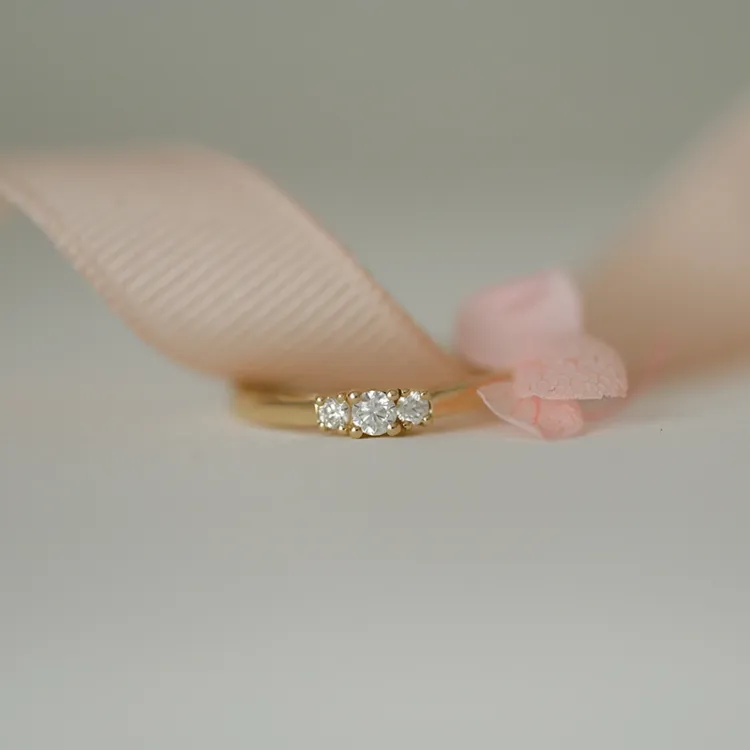 diamantring i 14 karat guld 0,10 ct 0,08 ct