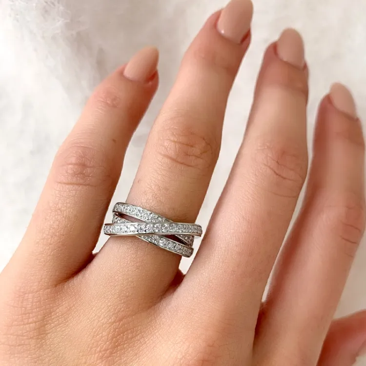 abstrakt hvid zirkon ring i sølv