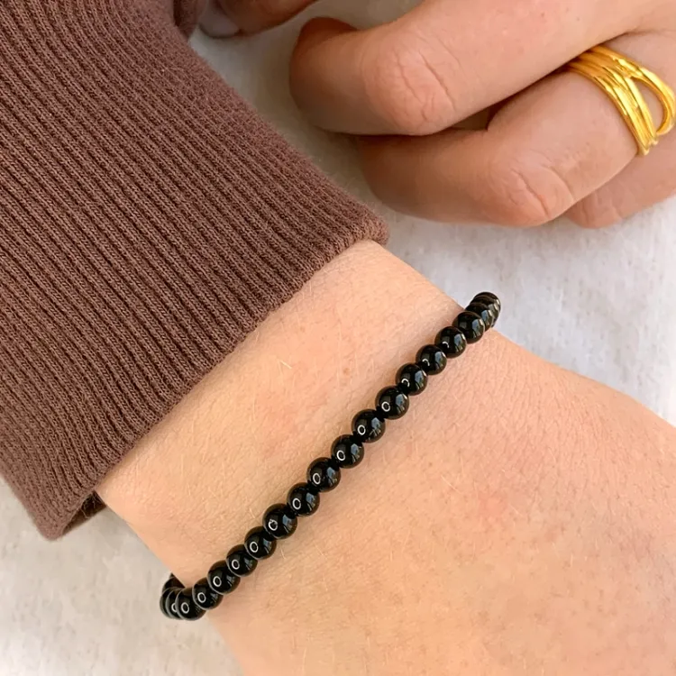 Simpel sort onyks armbånd i Lærredssnor - Loom Stones
