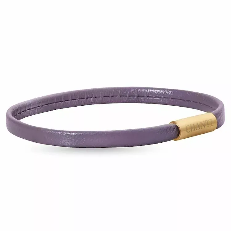 Flad lilla armbånd i læder med forgyldt stål lås x 6 mm