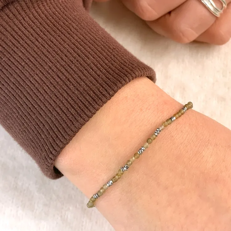 sten armbånd med labradorit og hematite.