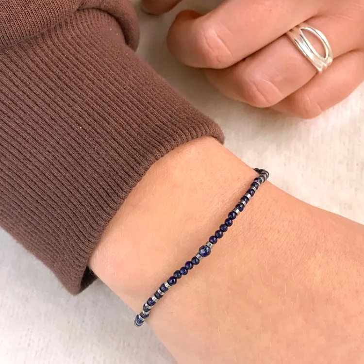 armbånd med lapis og hematite - Loom Stones