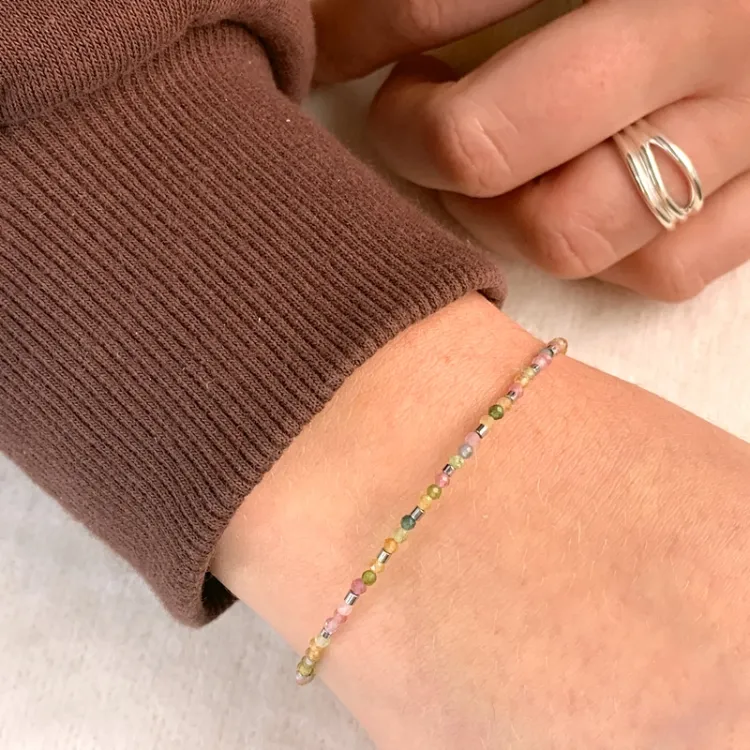 sten armbånd med turmalin og hematite - Loom Stones
