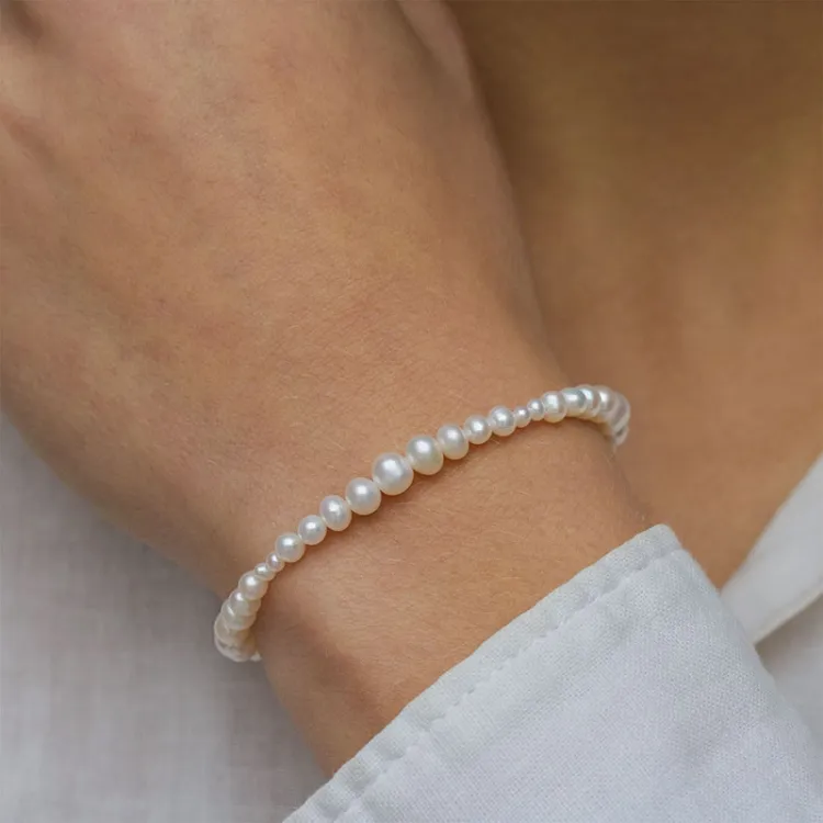 Blandet størrelse armbånd med ferskvandsperle
