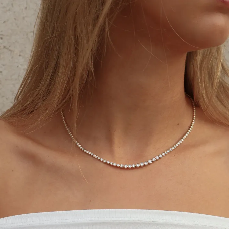 42 cm lab grown diamant halskæde i 14 karat guld 5,76 ct