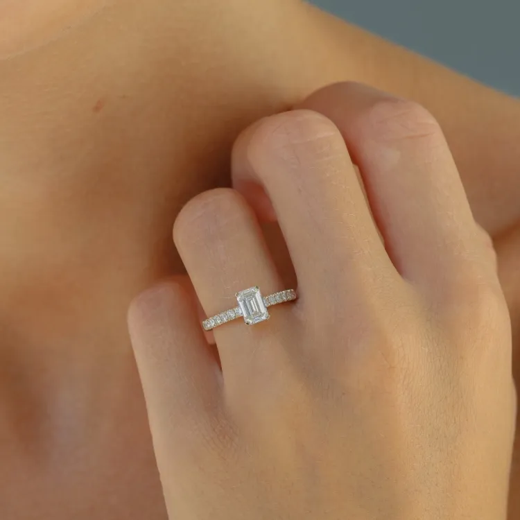 lab grown diamant ring i 14 karat guld 1,0 ct 0,26 ct