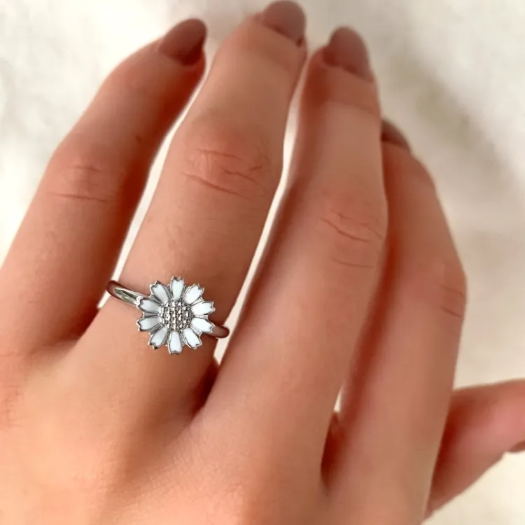 11 mm marguerit ring i rhodineret sølv - Marie
