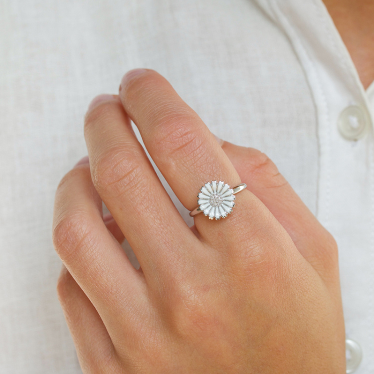 12 mm marguerit ring i rhodineret sølv - Marie