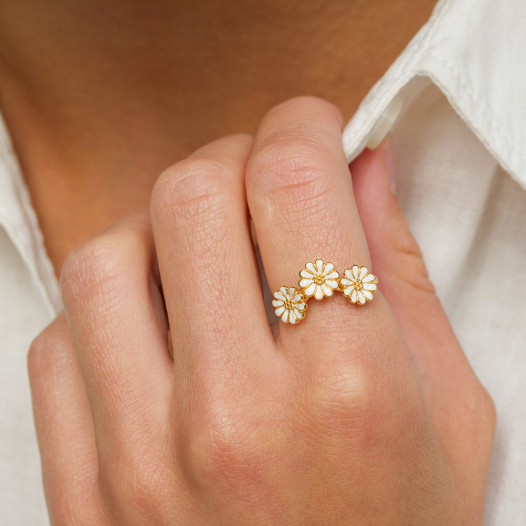 7 mm marguerit ring i forgyldt sølv - Maggie