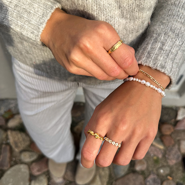 marguerit ring i forgyldt sølv - Majse