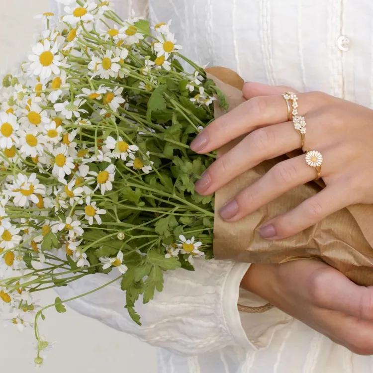 10 mm marguerit ring i forgyldt sølv - Marie