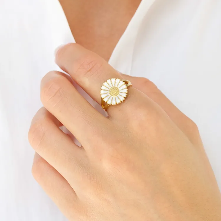 14 mm marguerit ring i forgyldt sølv - Marie