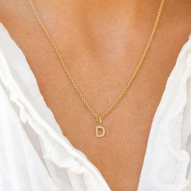 bogstav D vedhæng i 8 karat guld - My Letter