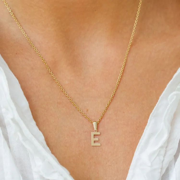 bogstav E vedhæng i 8 karat guld - My Letter