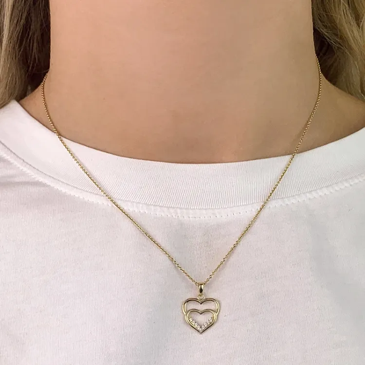 hjerte zirkon vedhæng i 9 karat guld