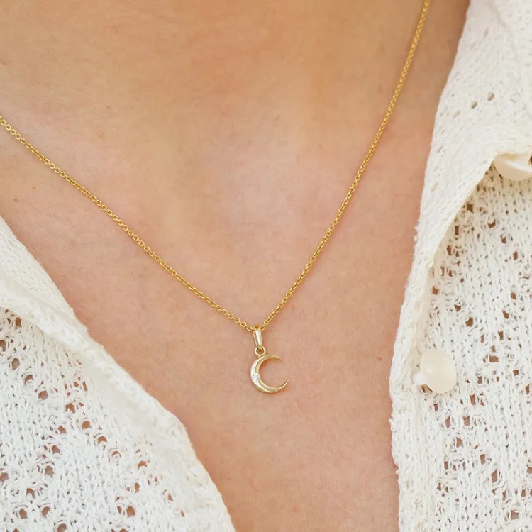 måne zirkon vedhæng i 8 karat guld - Gold Collection