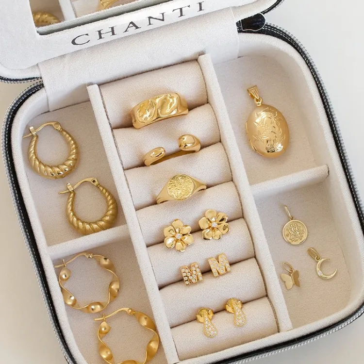 måne zirkon vedhæng i 8 karat guld - Gold Collection