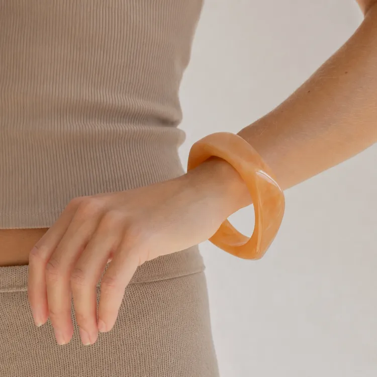 orange bangle i resin - AURA