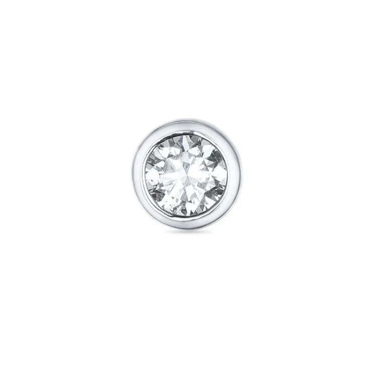 1 x 0,14 ct diamant solitaireørestik i 14 karat hvidguld med diamant