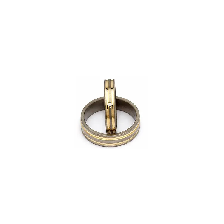 Vielsesringe i titanium og alm. guld 0,025 ct